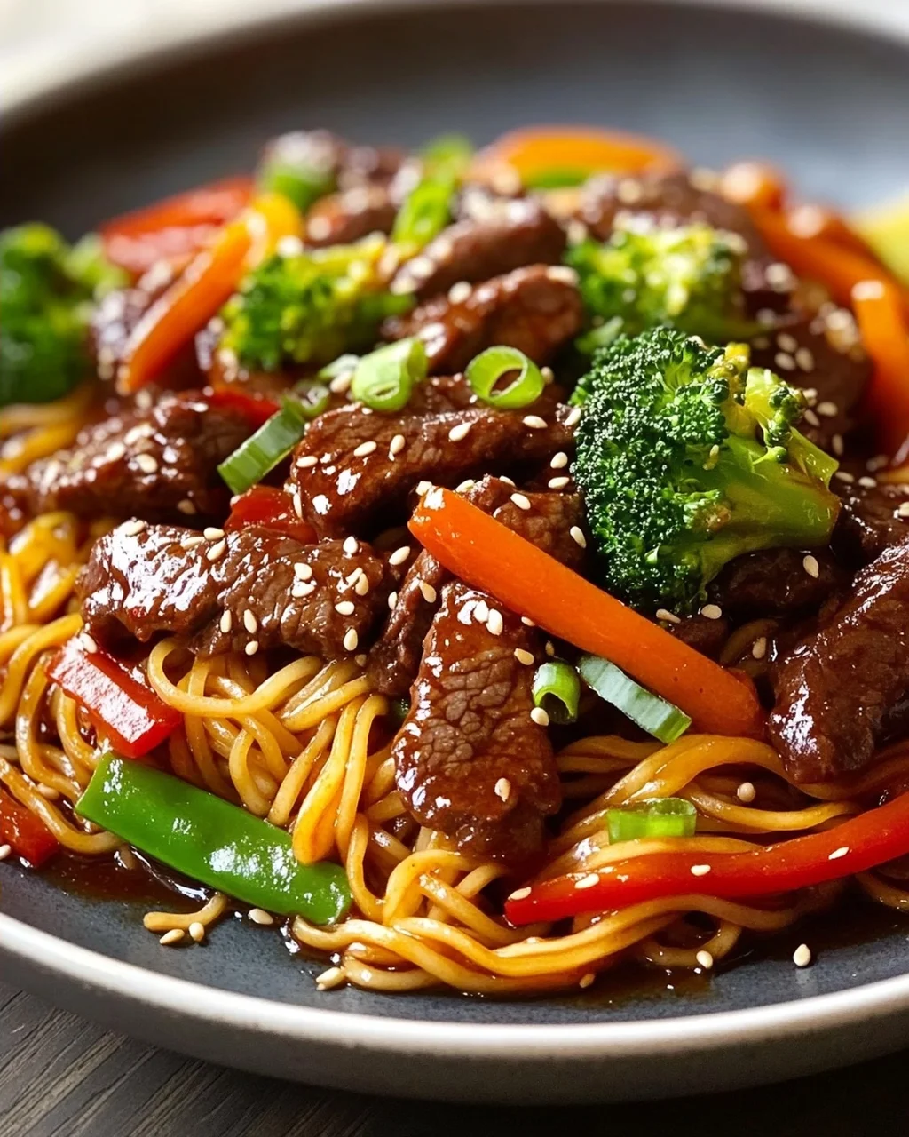 Klebrige Rindernudeln: Einfach, schnell & unwiderstehlich lecker!